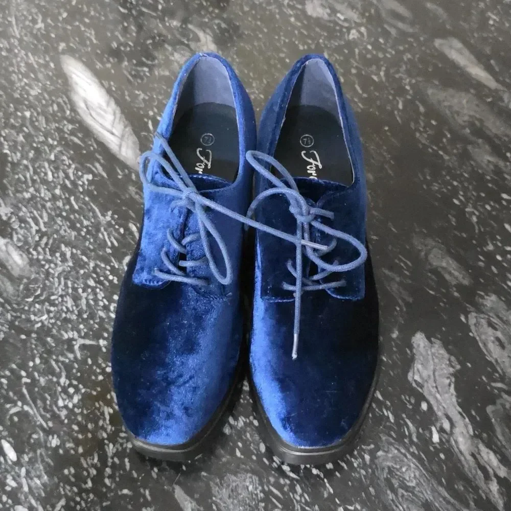 FOREVER VELVET PLATFORM LACE UP WOMEN'S LOAFER